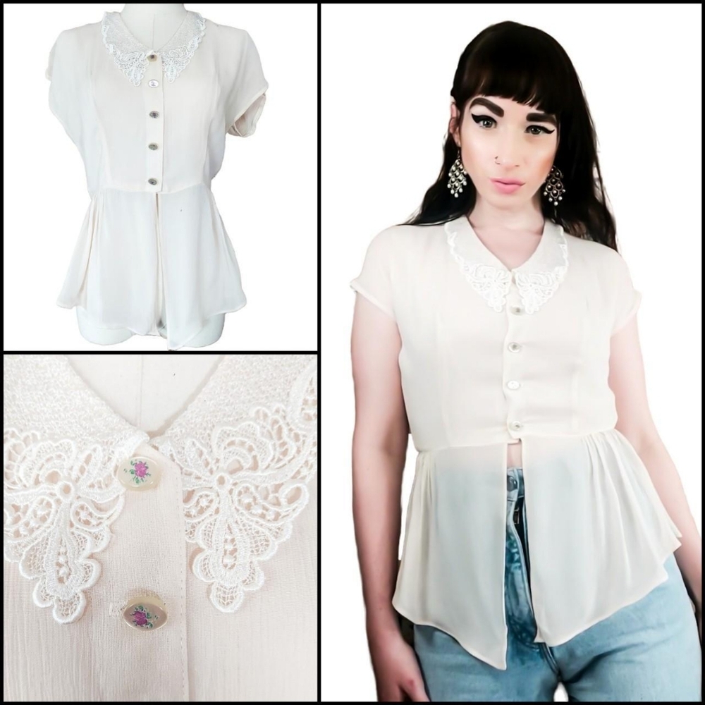 Vintage 1990s Lace Pointed Chelsea Collar  Coquette Cottagecore Blouse Crop Top